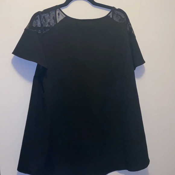 Torrid crepe mesh dot flutter sleeve peplum  blouse - Picture 4 of 12